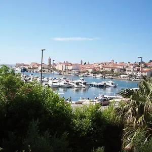 Appartamento Rozic, Rab Town